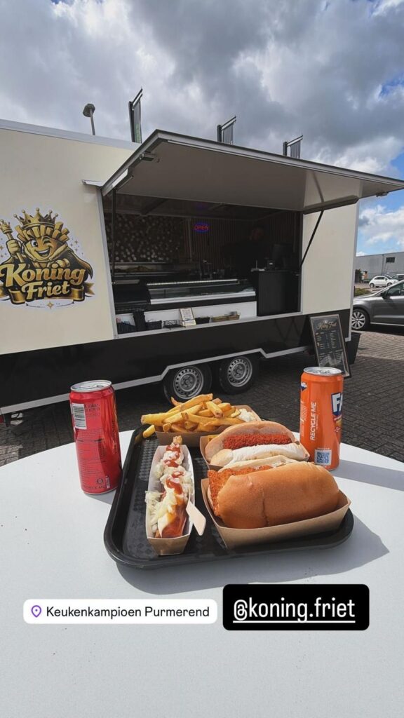 Genieten van een heerlijke snack.